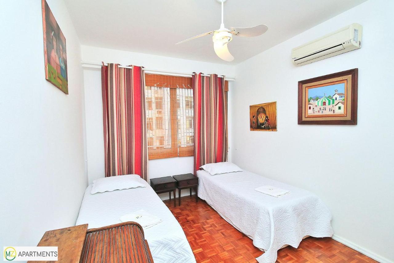 Estiloso 3 quartos para 6 pessoas no posto 5 em Copacabana! Rio de Janeiro Exterior foto